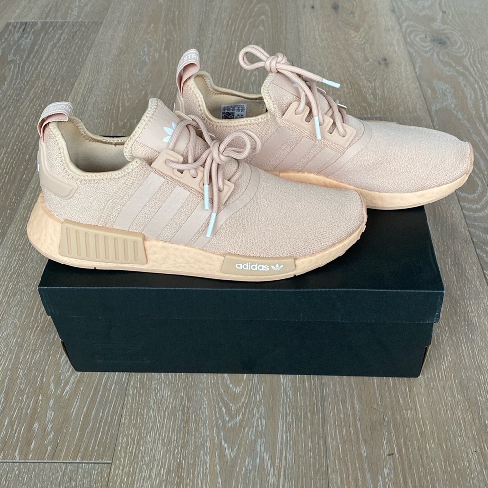 adidas Originals NMD_R1 sneakers. NWT. Halo Blush / Cloud White. Women’s 9. - Picture 5 of 9